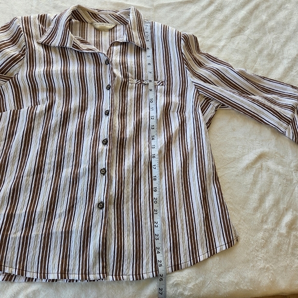 ‼️3/$30‼️ BUTTON DOWN BLOUSE MULTI BROWN COLORS STRIPED 16P - Picture 7 of 10